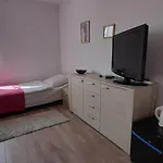 B&B Sloneczny Dom I Na Wynajem 웨바