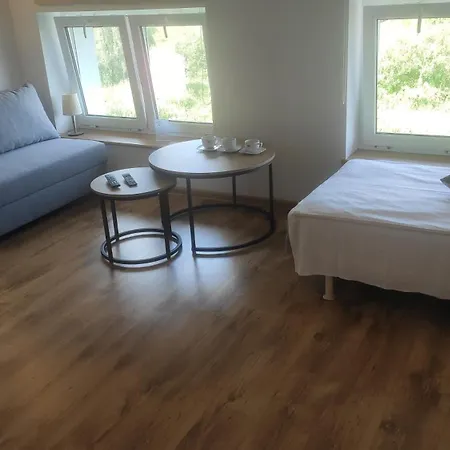 Sloneczny Dom I Na Wynajem B&B 웨바