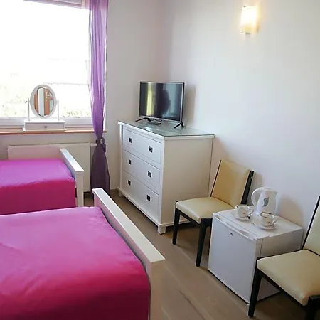 Sloneczny Dom I Na Wynajem B&B