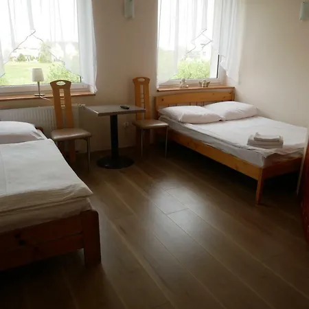 Sloneczny Dom I Na Wynajem B&B 웨바
