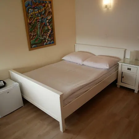 Sloneczny Dom I Na Wynajem 웨바