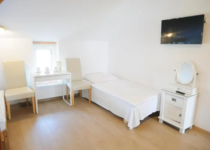 Sloneczny Dom I Na Wynajem 3* Леба